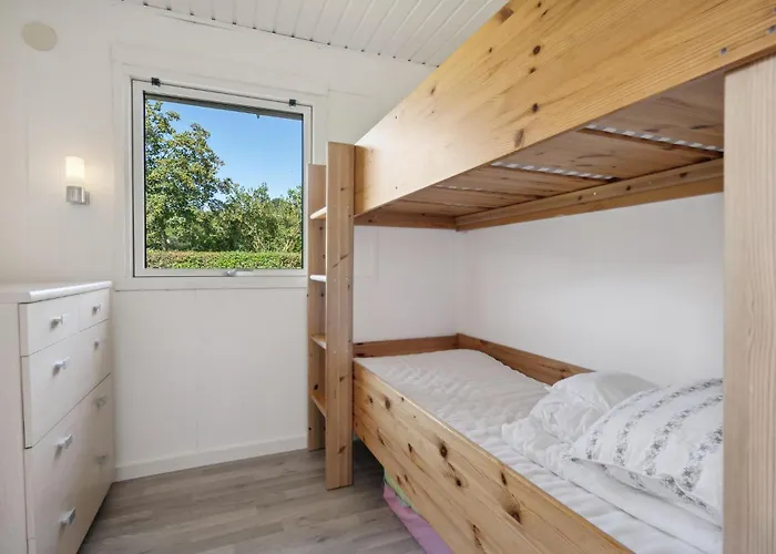 Feriehus 2 *